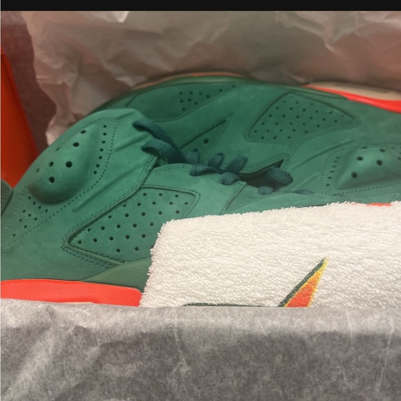 Jordan 6 Gatorade - Picture 2 of 3